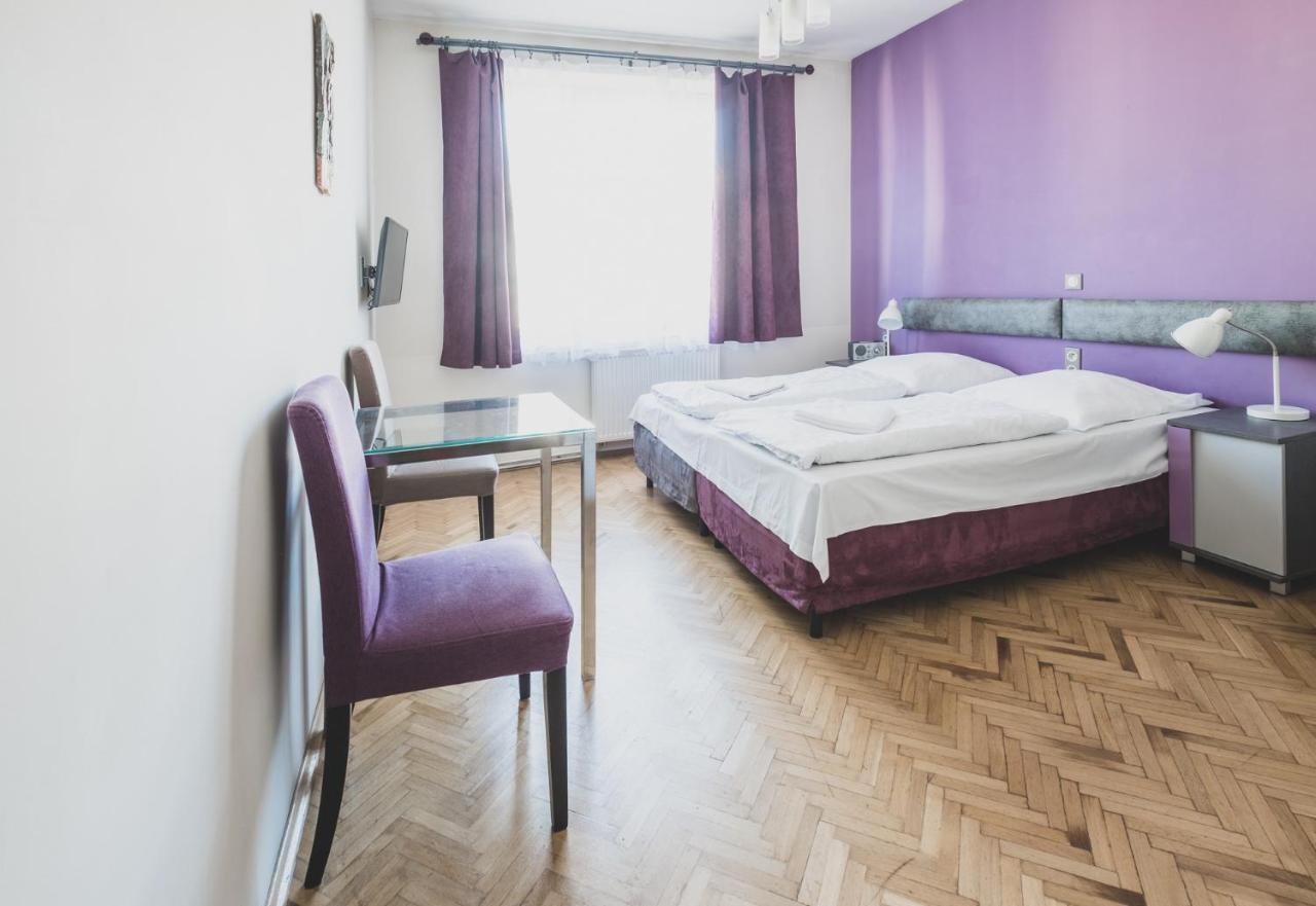 Cybulskiego Guest Rooms Krasków Exterior foto